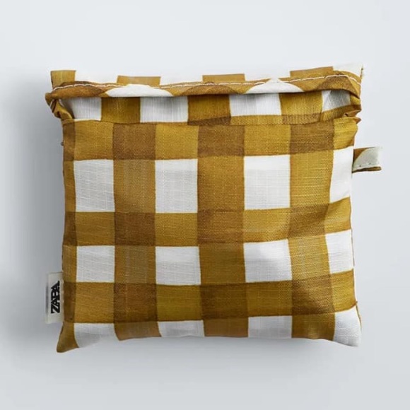 Zara Handbags - ✨✨Zara Marquet Tote